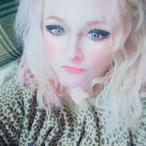 Meet your Posher, Carolyn